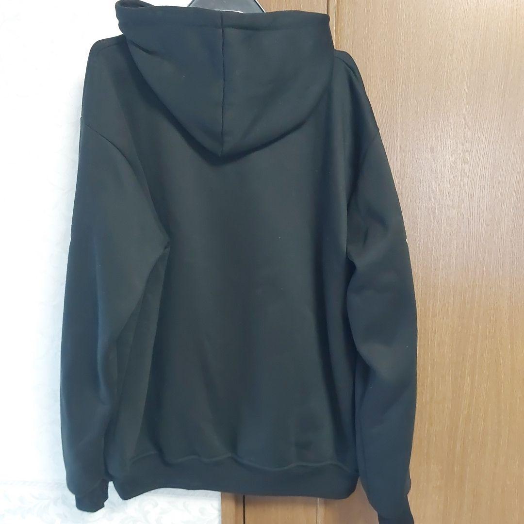 値下げしました】SANTASTIC!✖BTSの初期公式コラボパーカー - メルカリ