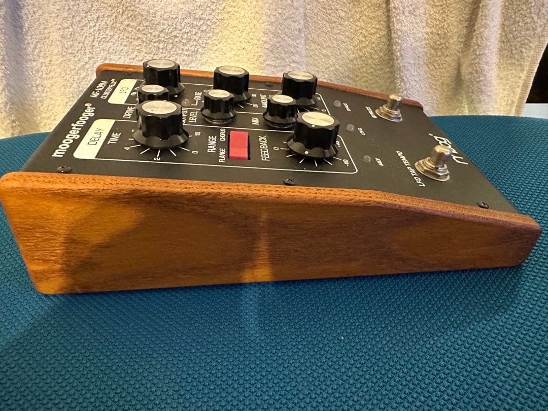 ギター moog moogerfooger MF-108M CLUSTER FLUX