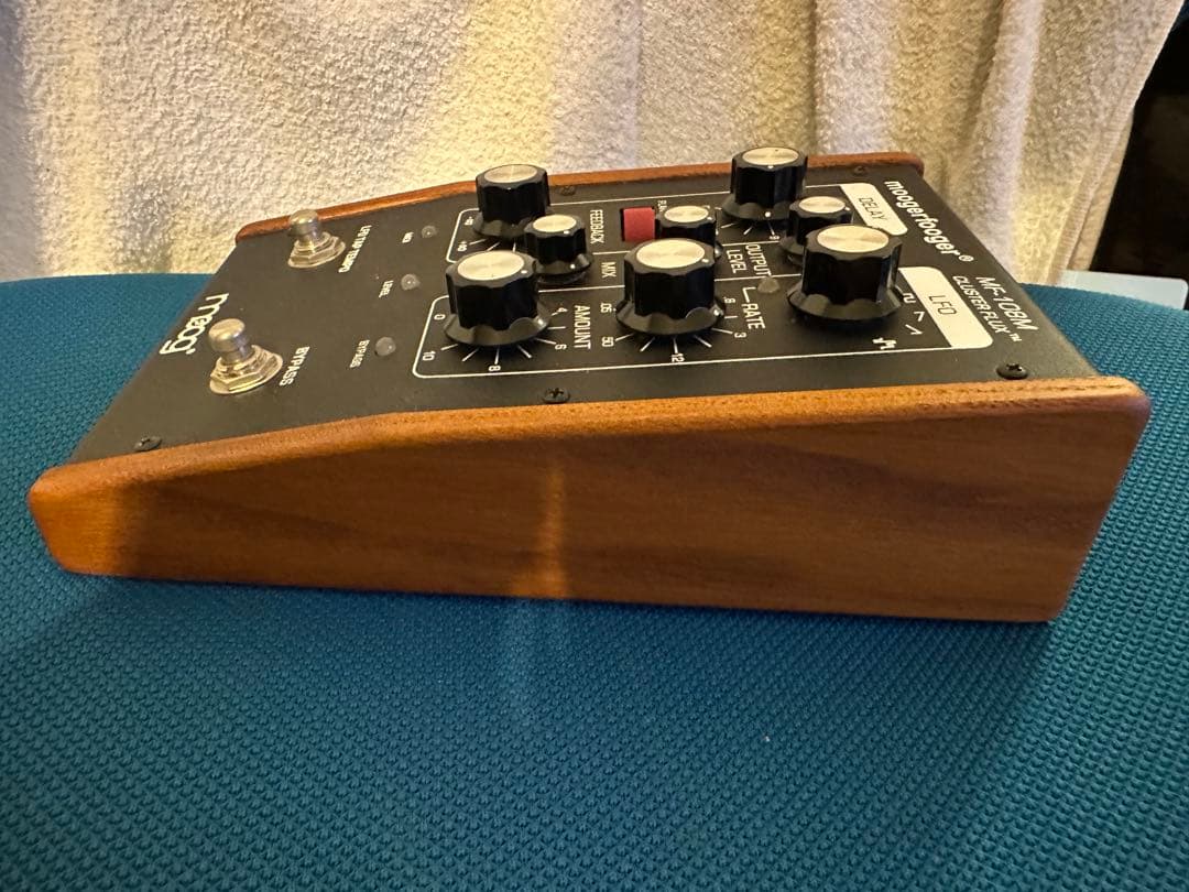 ギター moog moogerfooger MF-108M CLUSTER FLUX