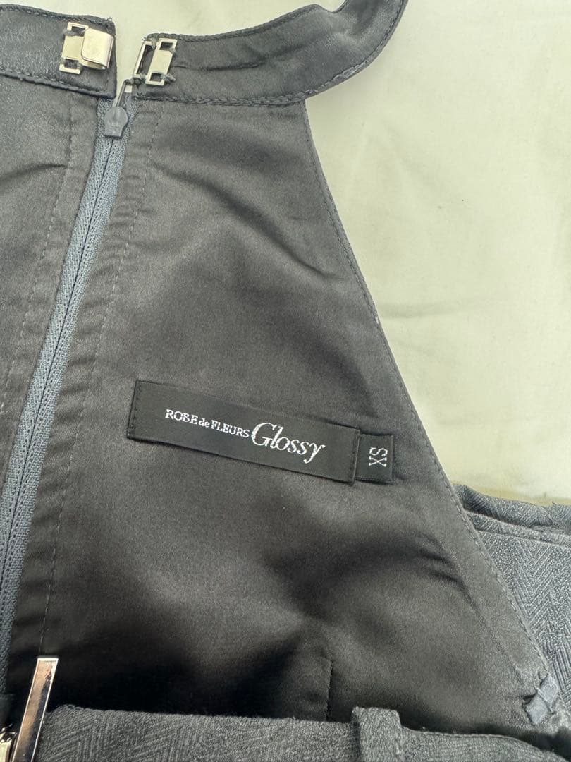 スーツ・フォーマル・ドレス ROBE de FUEURS