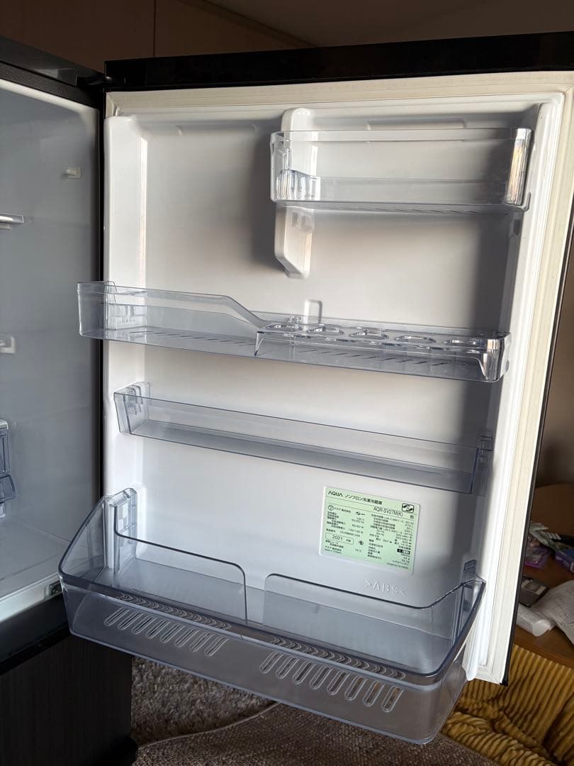 冷蔵庫　AQUA(アクア)ノンフロン冷凍冷蔵庫AQR-SV24K