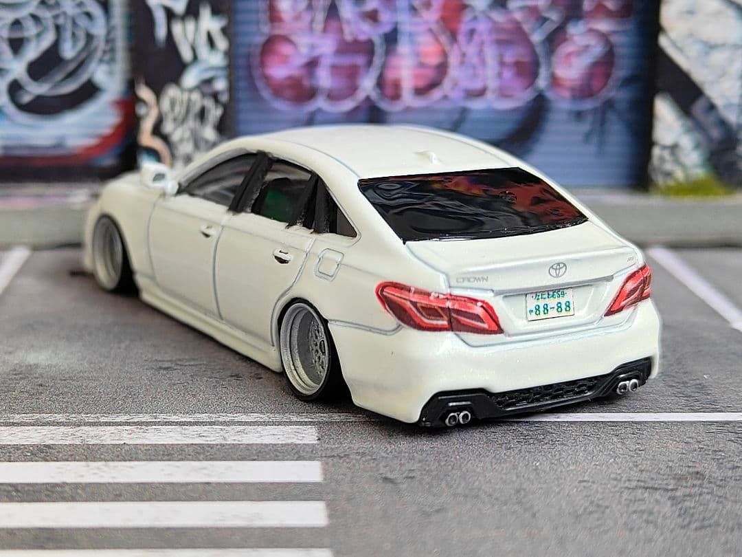 トミカ改造 トヨタ クラウン サイドミラー付き ☆深リム ☆ホットウィール 廃盤