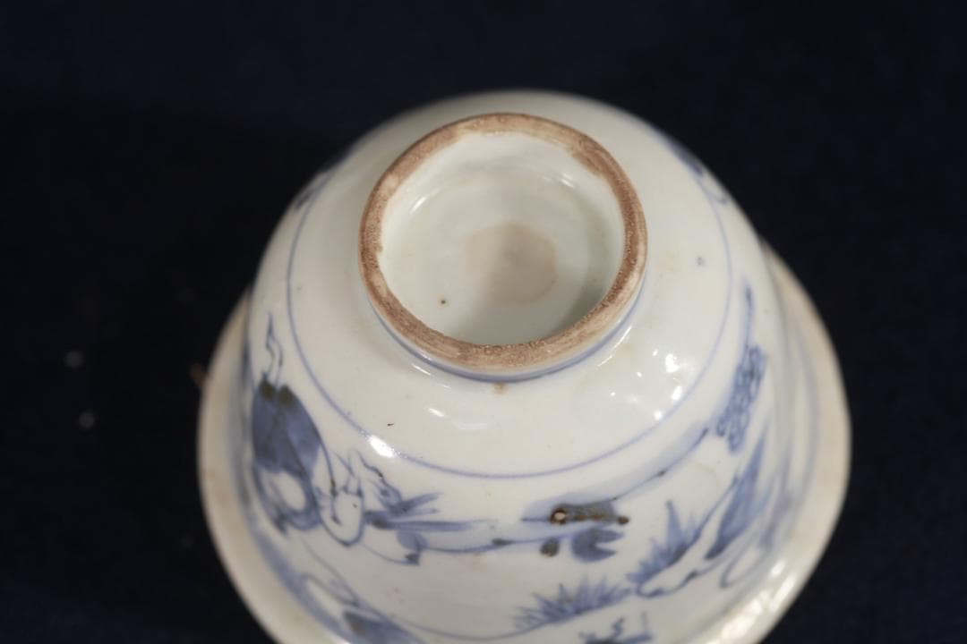 329　古瀬戸染付桃仙人吹き出し図猪口　無傷　江戸中期