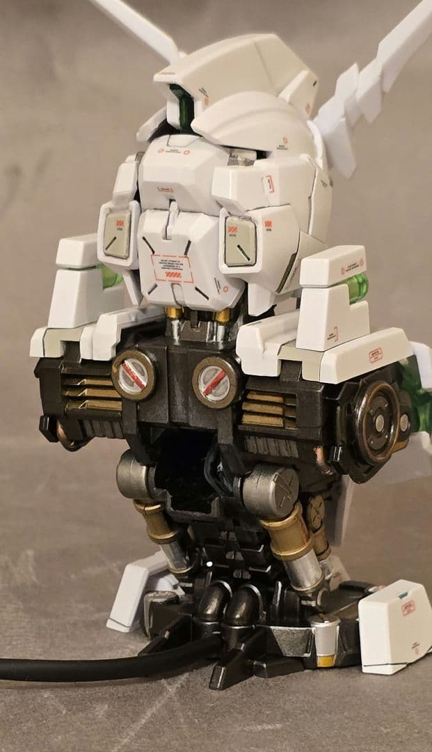 完成品】ユニコーンガンダム メカニカルバスト LED打ち替え