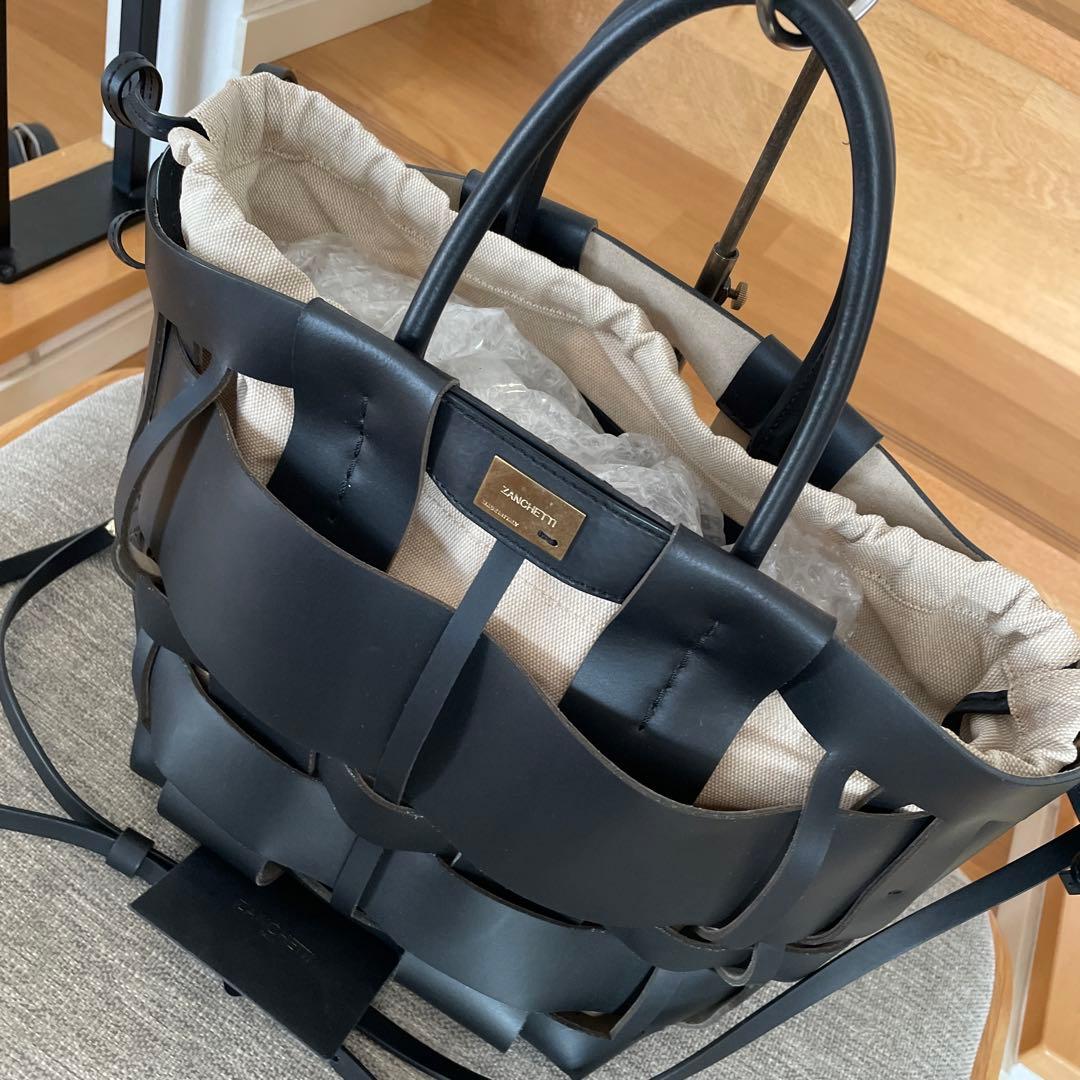 ZANCHETTIザンケッティ ミディショッパー ブラック　バッグ
