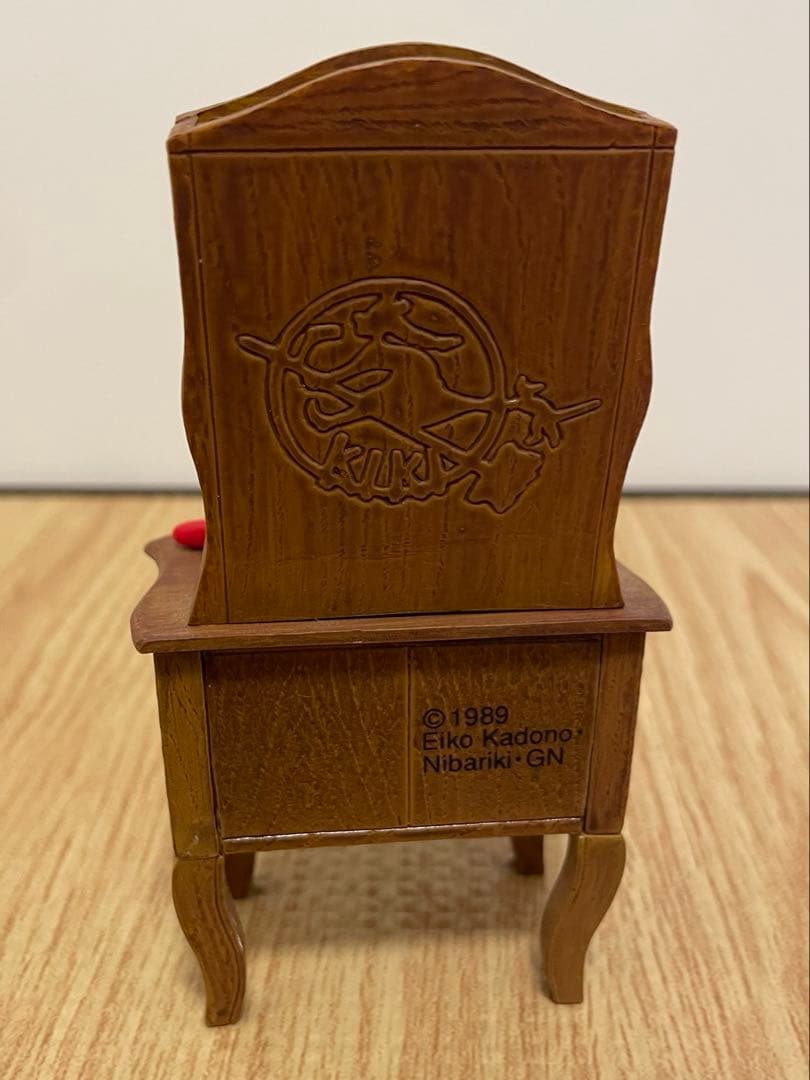 2014年 魔女の宅急便カレンダー アンティークドレッサー