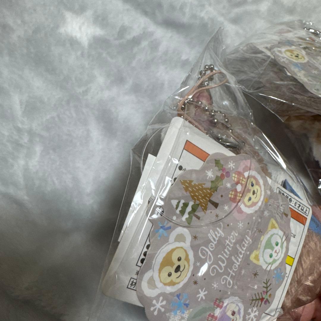ダッフィーフレンズ　ウィンターホリデー　ぬいぐるみストラップ