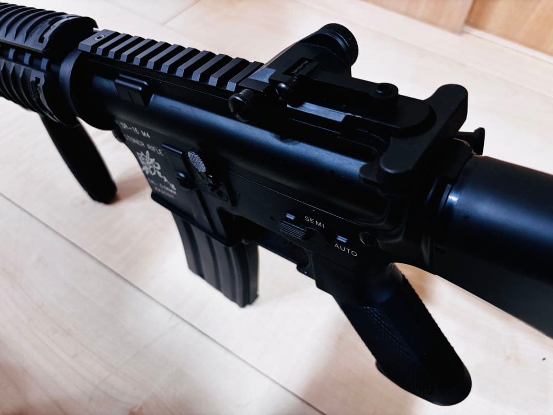 東京マルイ　SR-16 M4 電動ガン　ケース　マガジンおまけ付き　ジャンク品