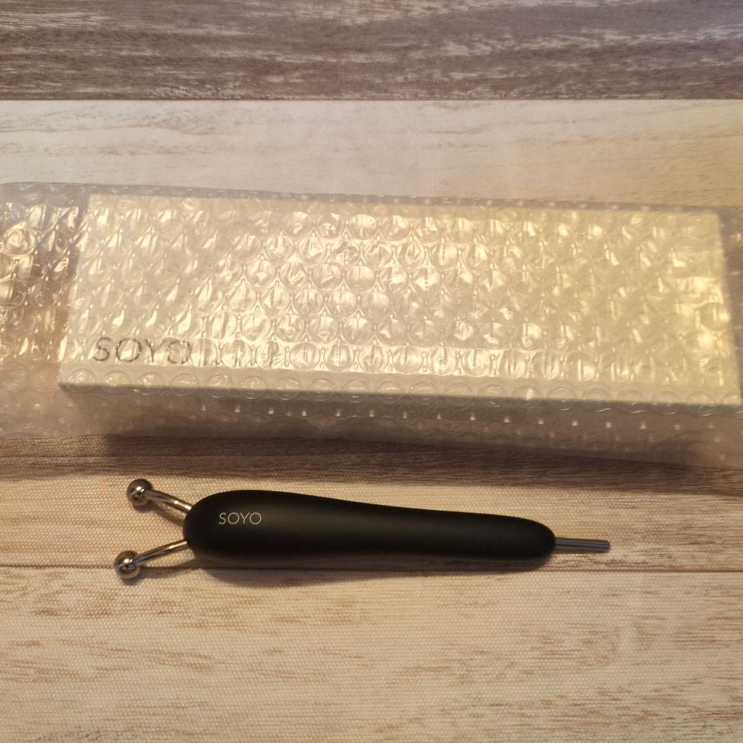 SOYO 美容器具 ブラック〈スムースリフター〉