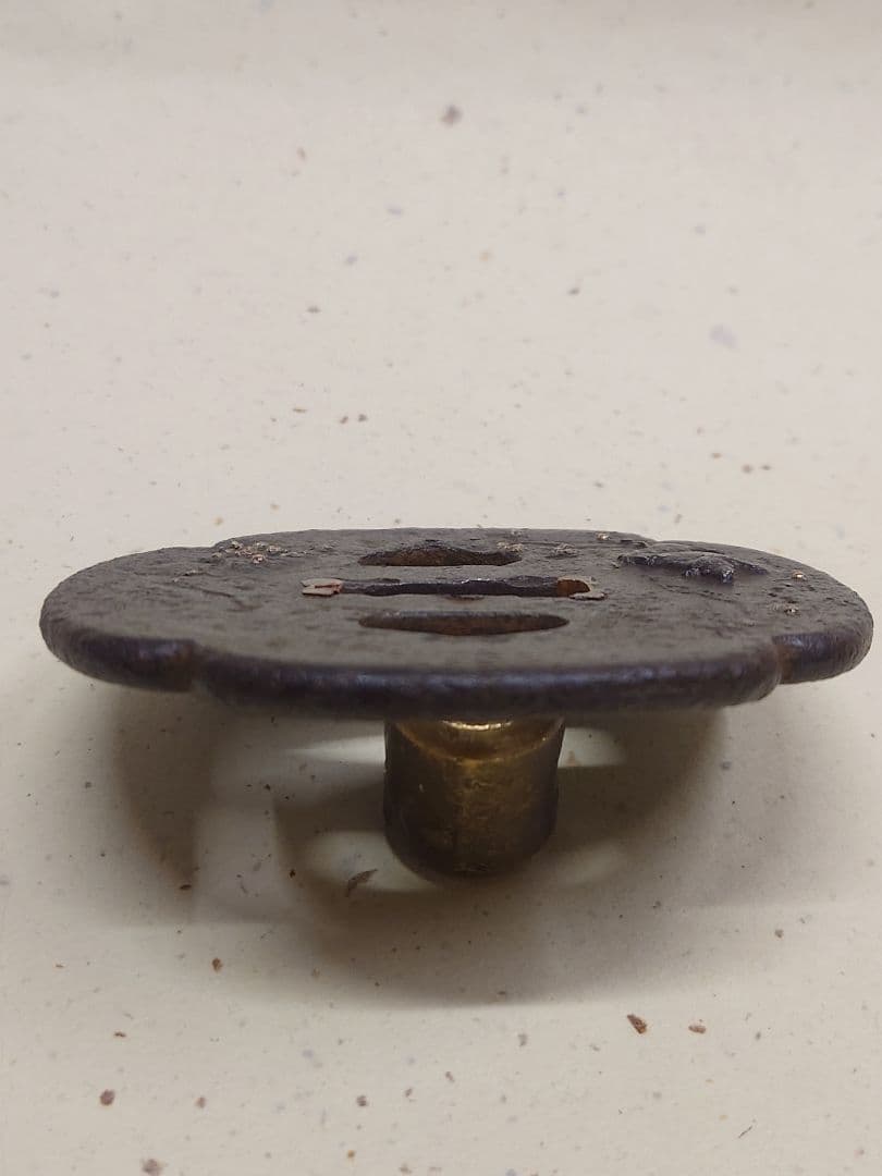 鉄製 動物彫刻 鍔(つば)