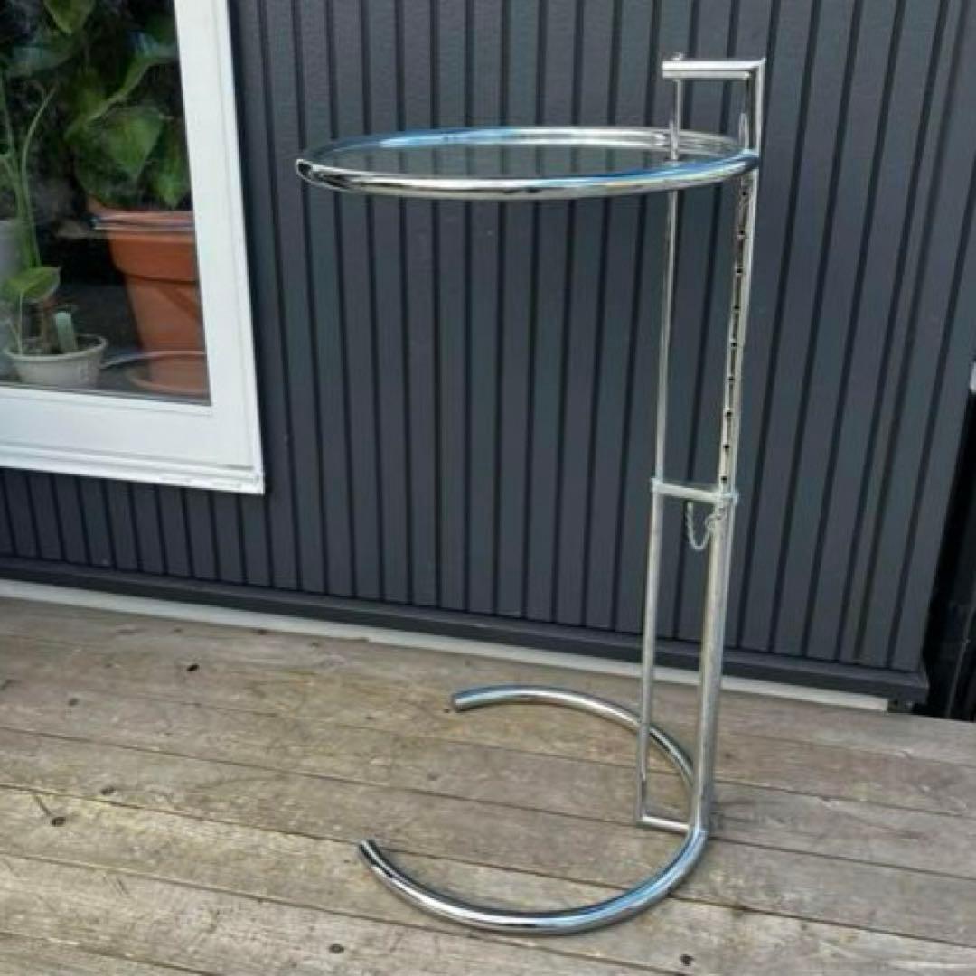 アイリーン・グレーの中古サイドテーブル イタリア製 2025年最新