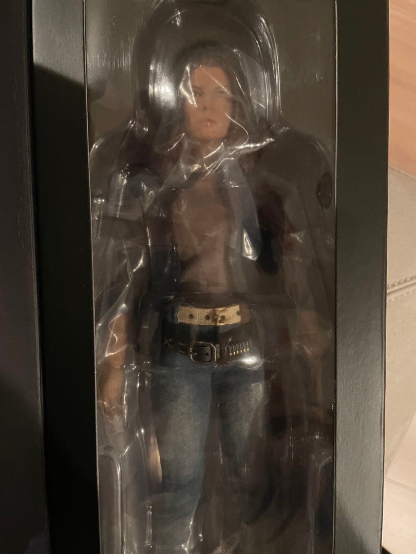 ウォーキングデッド マギー フィギュア