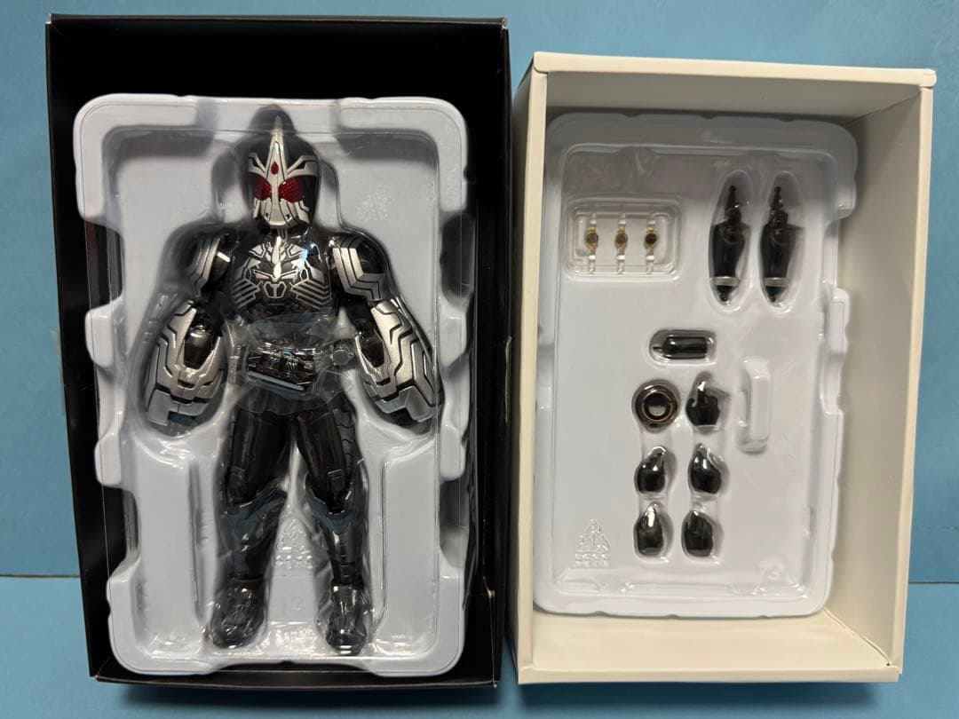 フィギュアーツ真骨彫　仮面ライダーオーズサゴーゾコンボ