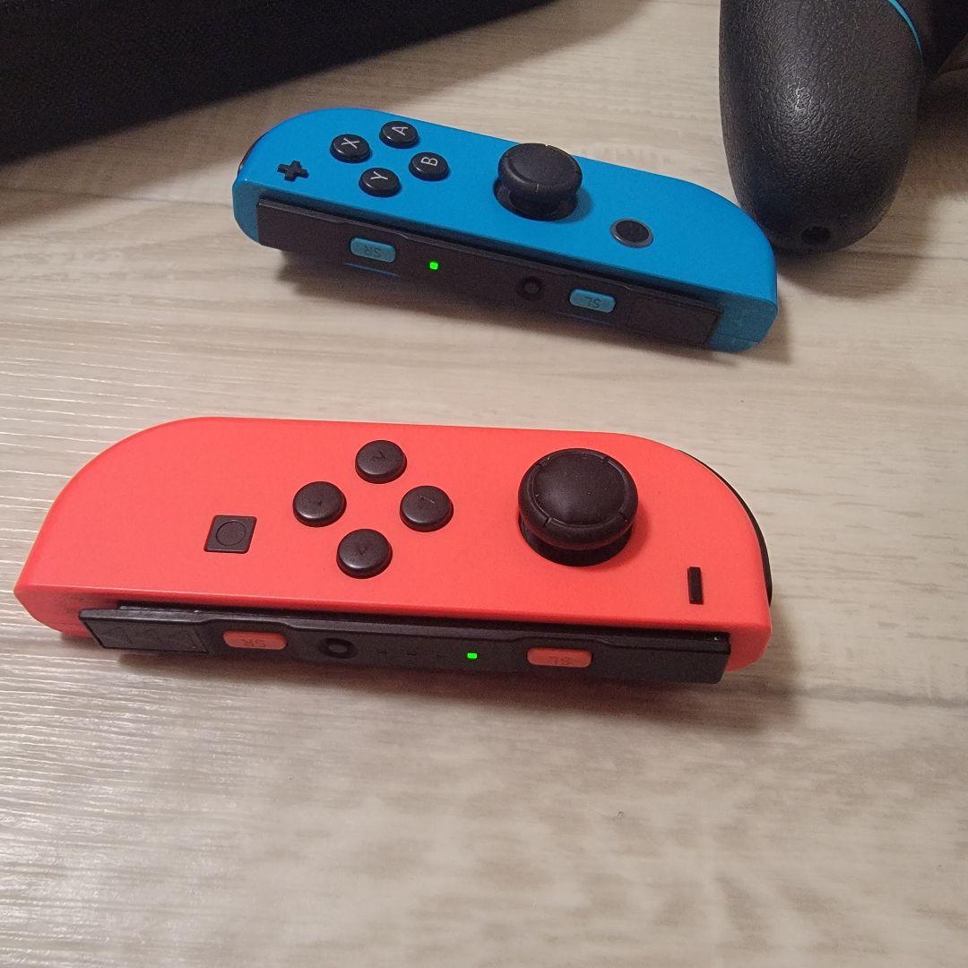 も*ゃ様 Nintendo Switch ネオンブルー/オレンジ 本体