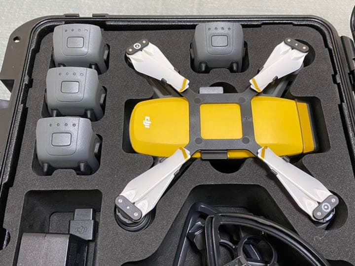ドローンDJISPARKセット ドローンDJISPARKセット DJI Spark 価格比較