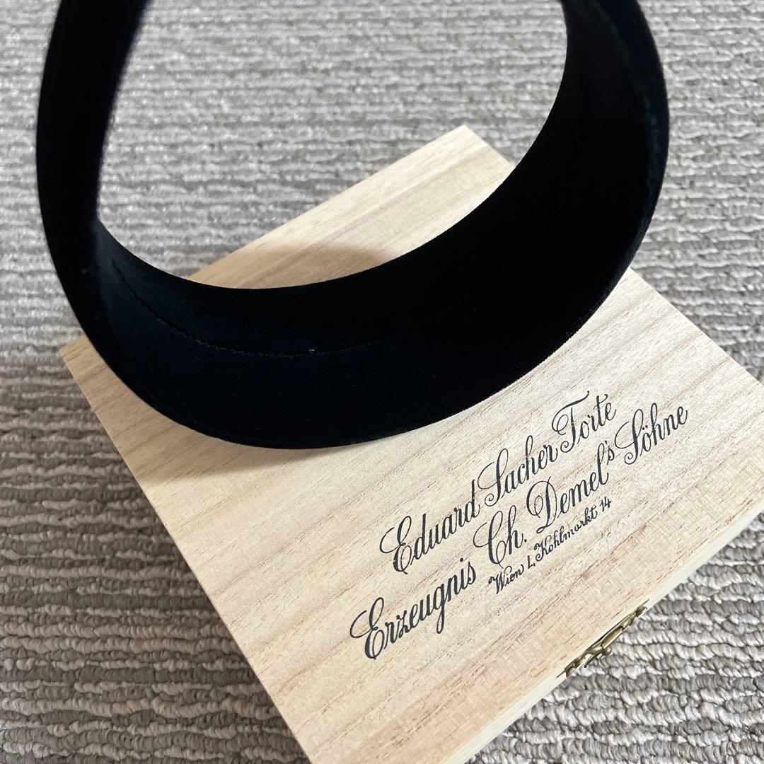 FOXEY ブラック ベロア ヘアバンド　カチューシャ