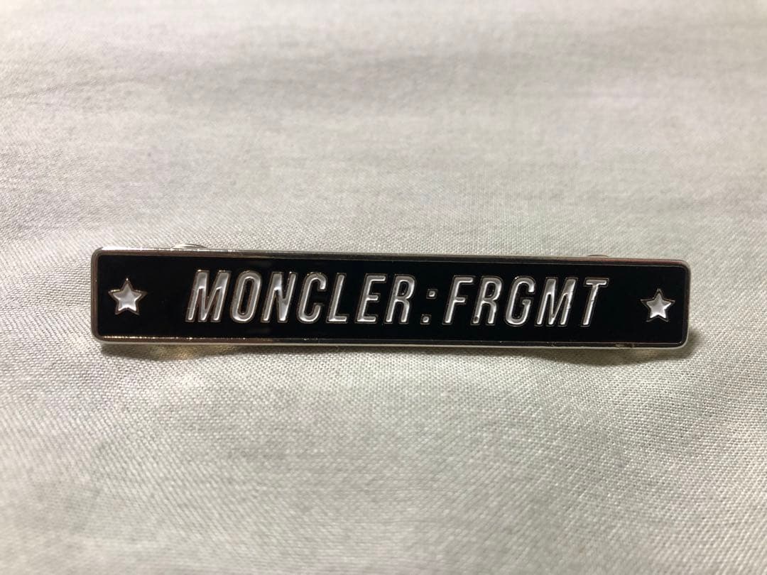 moncler fragment ピンバッジ