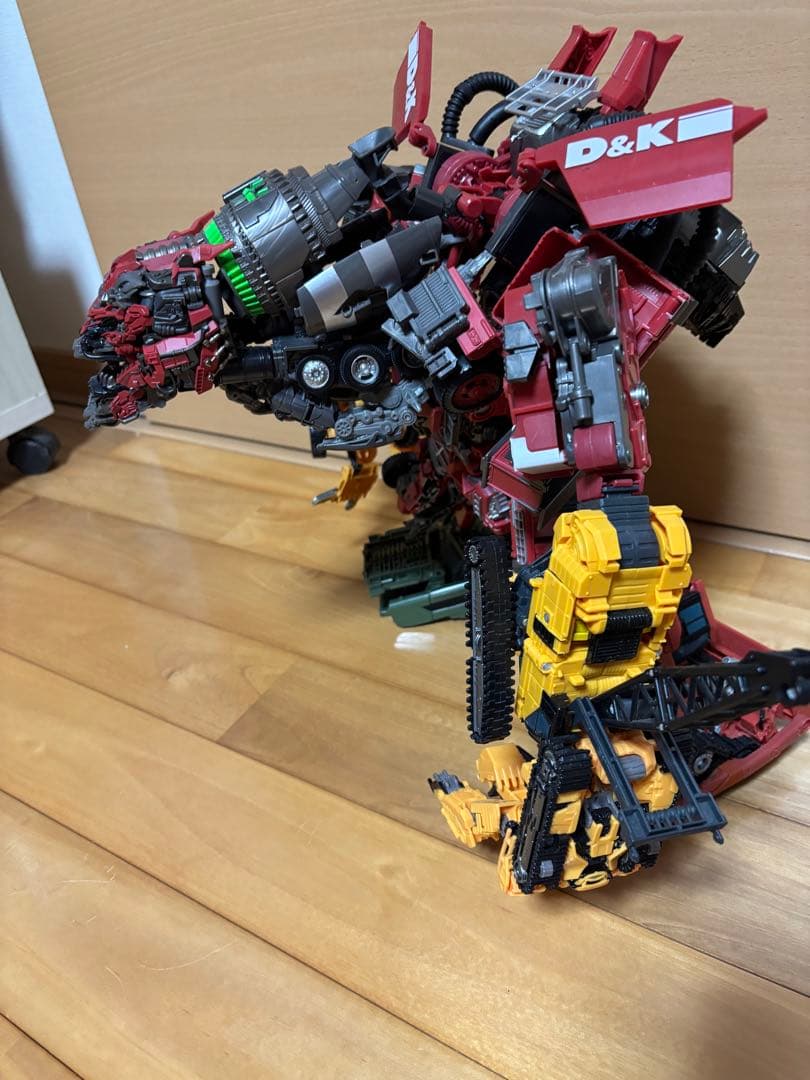 トランスフォーマー　スタジオシリーズ　デバステーター
