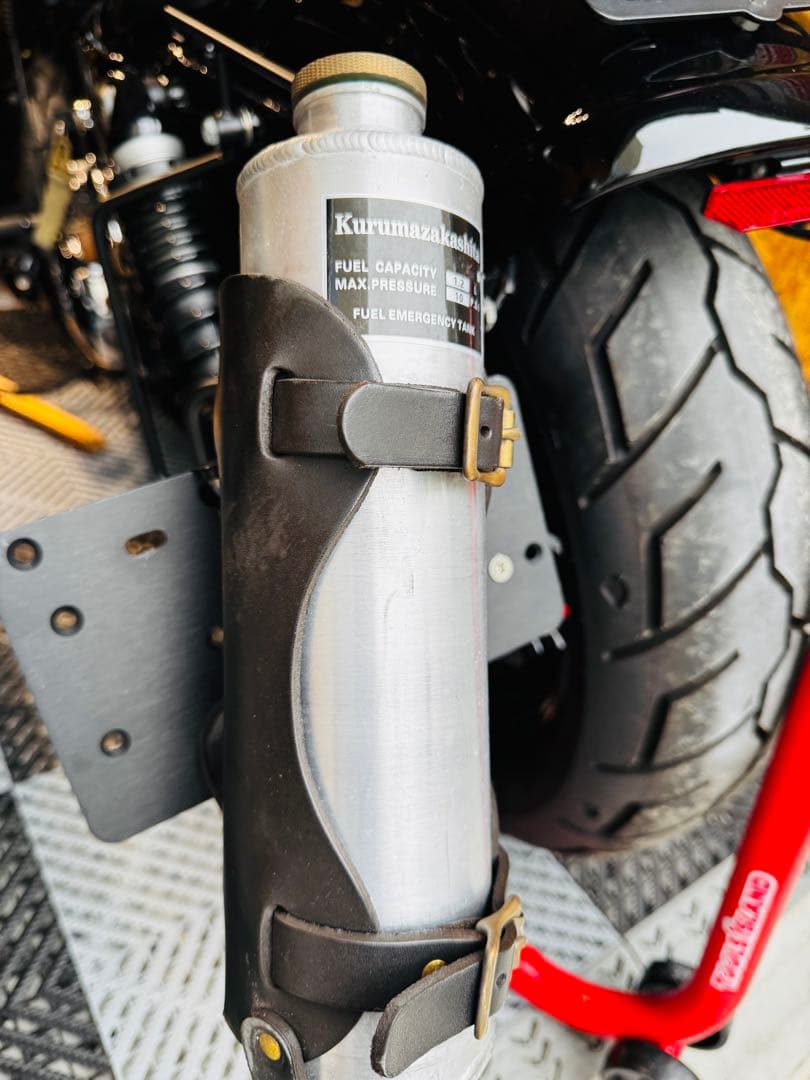 車坂下リザーブタンク 1.2L（ホルダー付き）携行缶