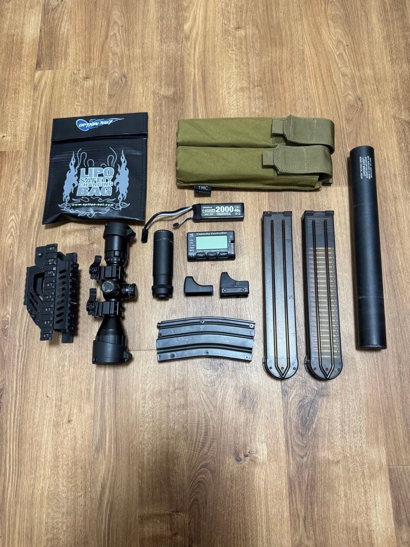 最終値下げ】P90+ 電動ガン カスタムパーツ込み