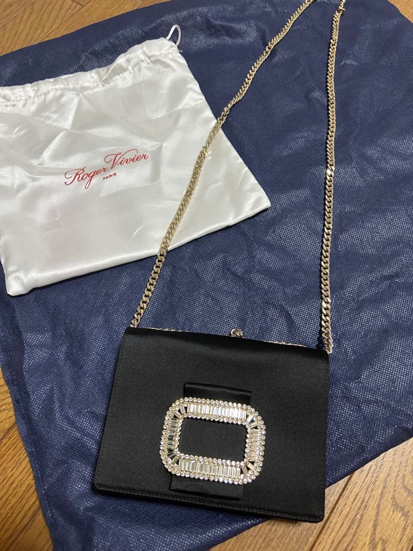 Roger Vivier サテン スクエアバックルビジューショルダーバッグ
