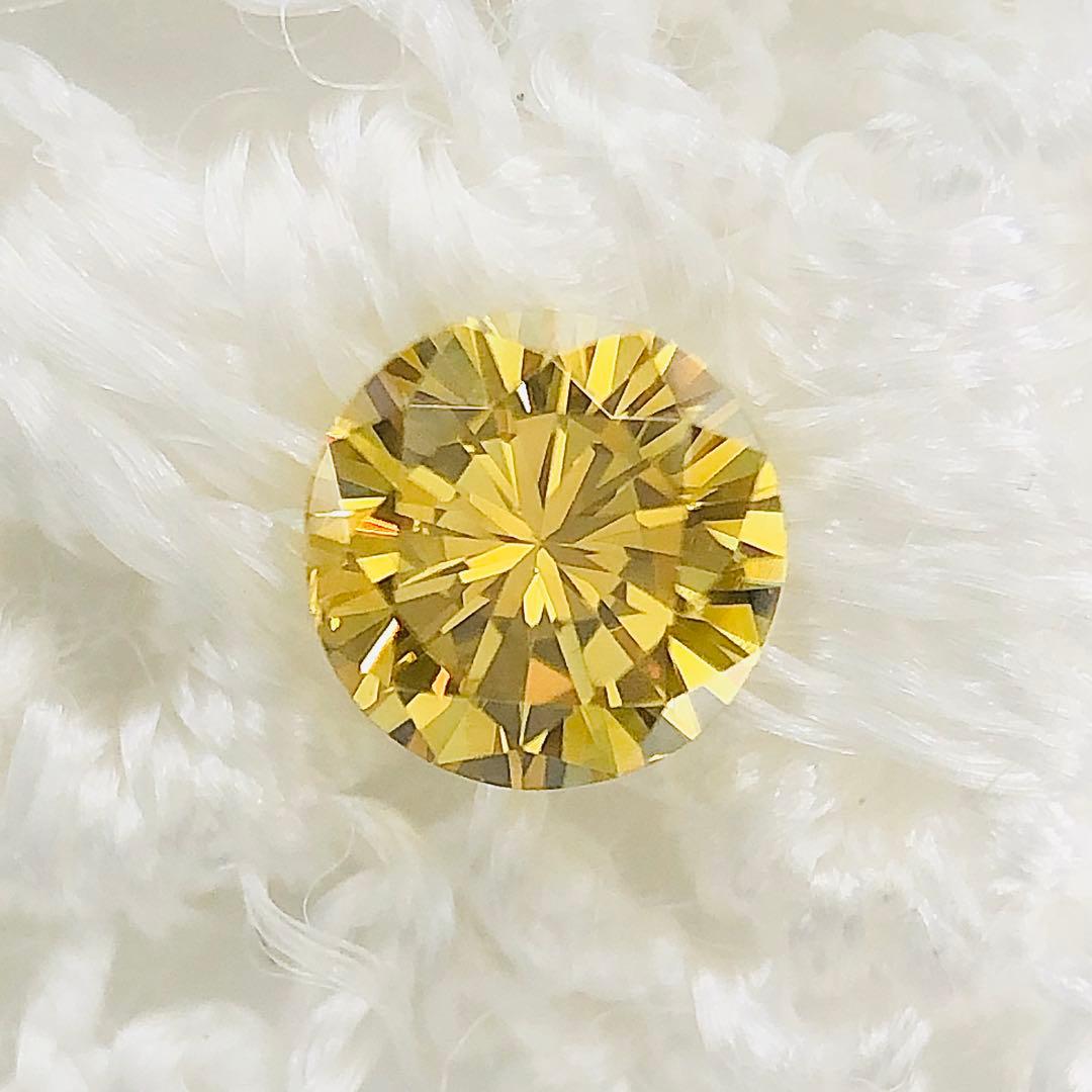 0.140ct F.D. Orangy Yellow VS-2 イエローダイヤ