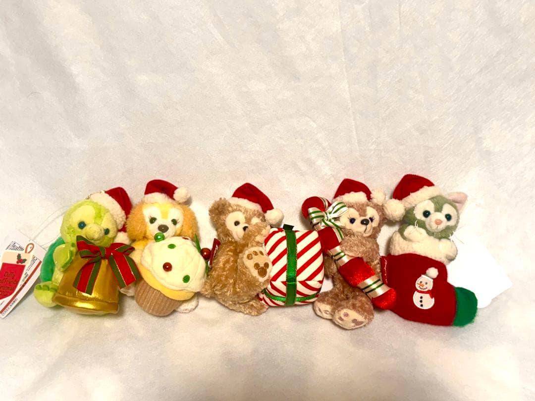 ダッフィー　フレンズ　クリスマス　バッジ