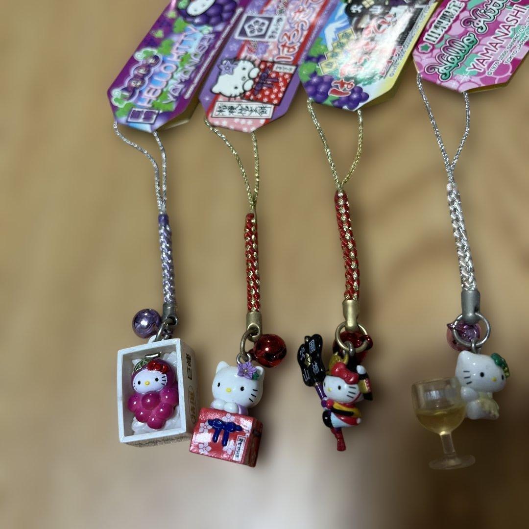 ご当地キティ　山梨限定　7種セット　根付けストラップ