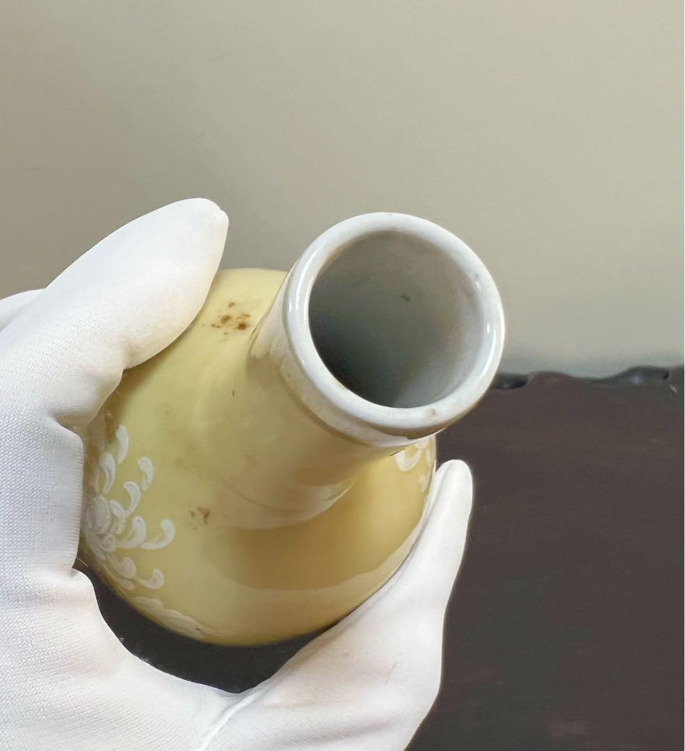 中国美術 古玩 景徳鎮製 菊紋様ミニ花瓶 花入 花器 置物 コレクション