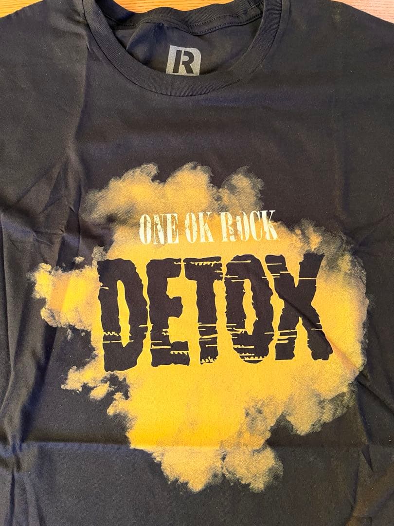 希少】ONE OK ROCK DETOX Tシャツ&マガジンセット - メルカリ