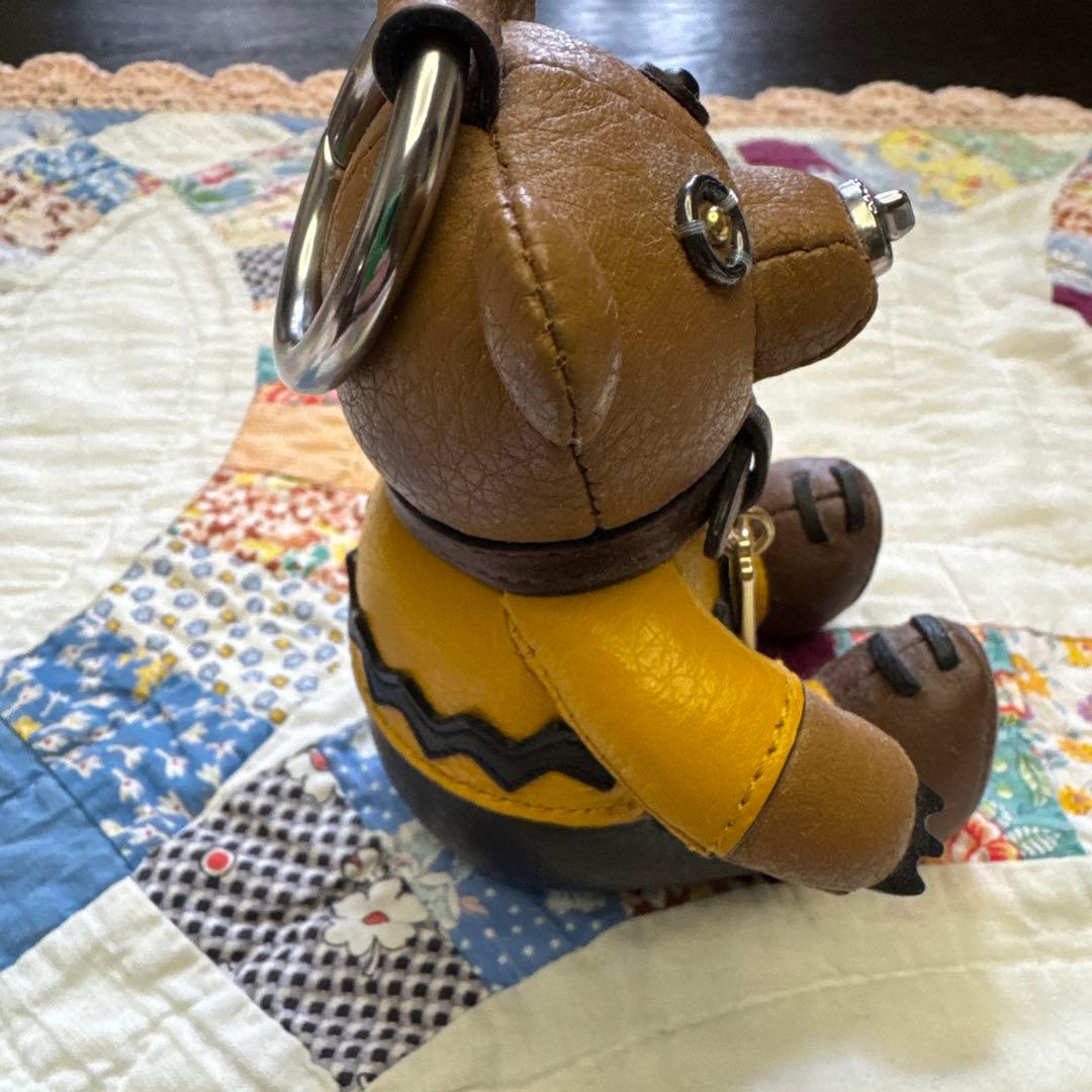 コーチクマのチャーム