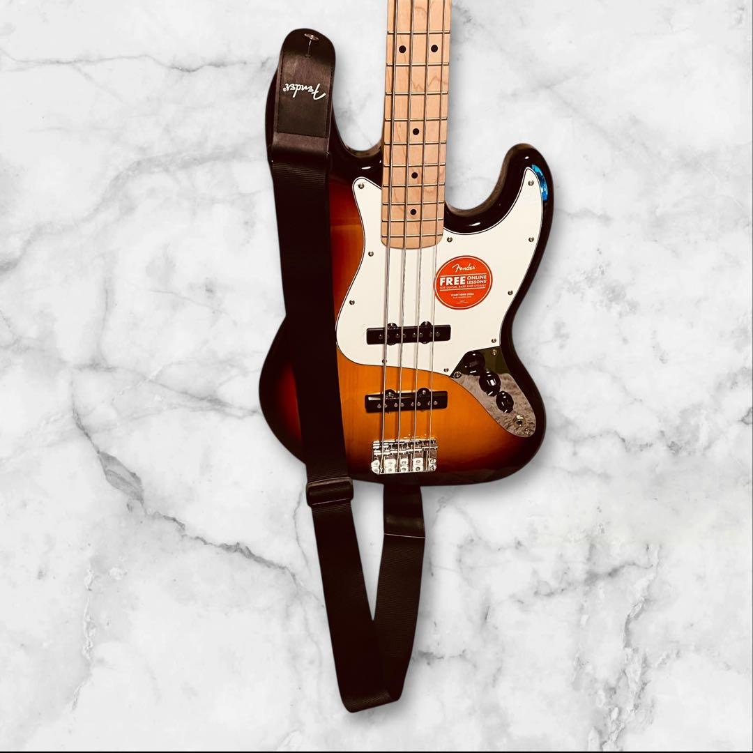 使用感少なめ SQUIRE by Fenderジャズベース ストラップ付き
