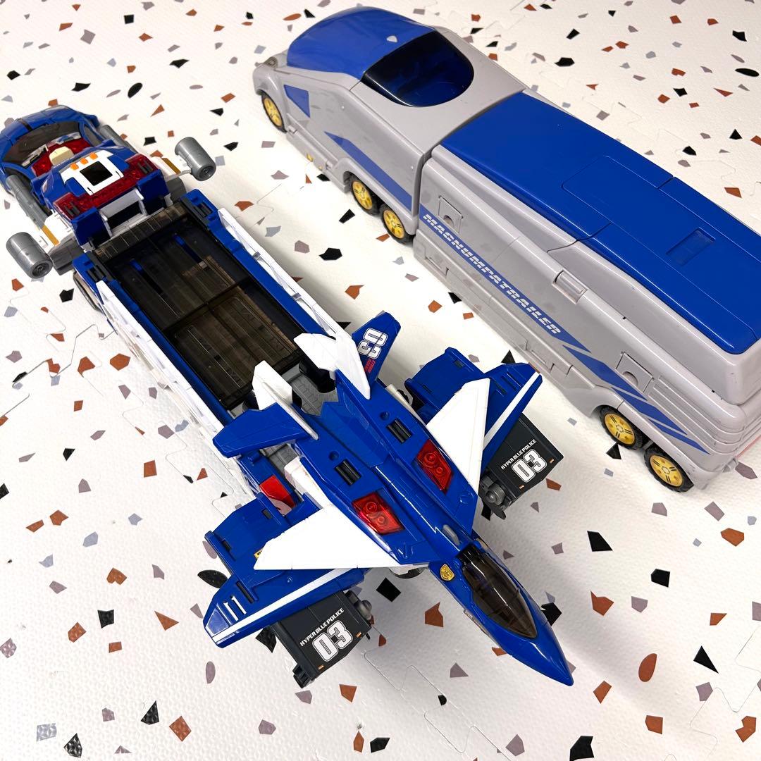 新品電池交換済み】トミカ マグナムパトレーラー ハイパーブルーポリス