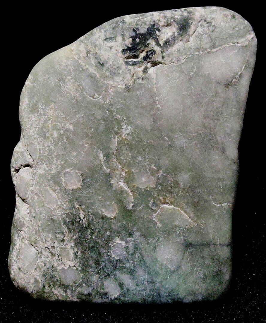 ☆翡翠原石☆糸魚川硬玉【小滝・川ズレ・ミロナイト翡翠352g】