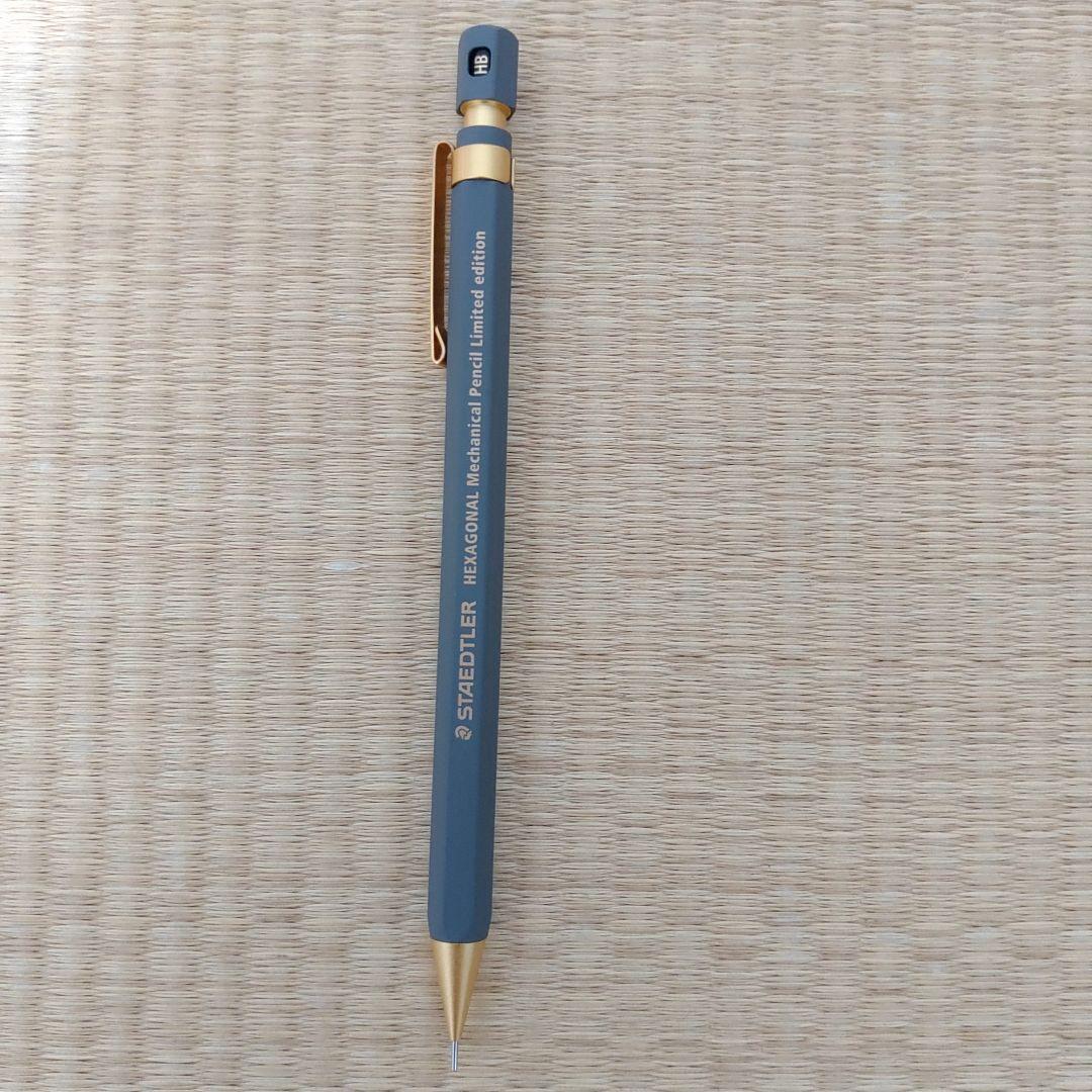 ステッドラーヘキサゴナル限定色バージョン1 - メルカリ