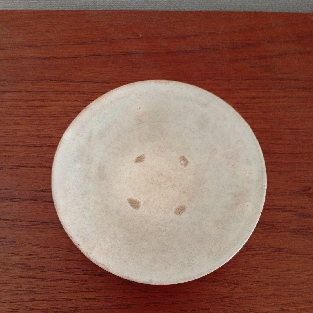 李朝　粉引　柔手　金海　平茶碗　（古唐津、李朝、高麗）