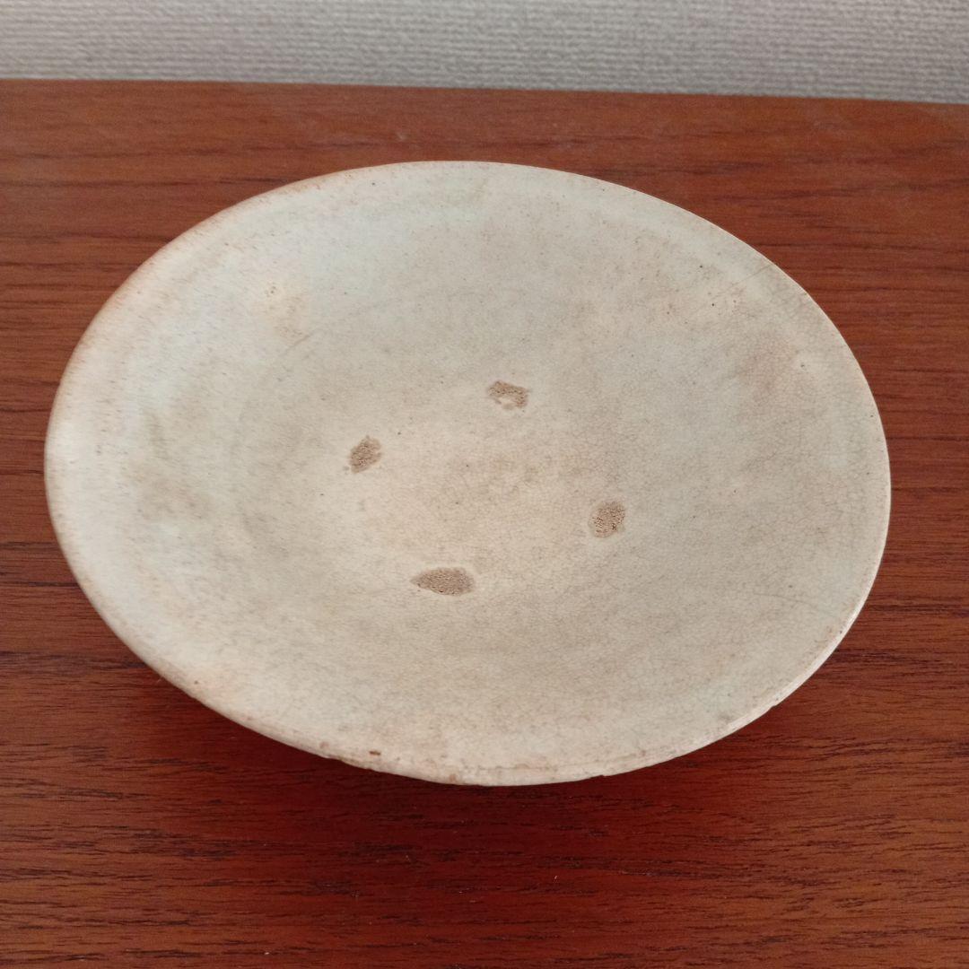 李朝　粉引　柔手　金海　平茶碗　（古唐津、李朝、高麗）