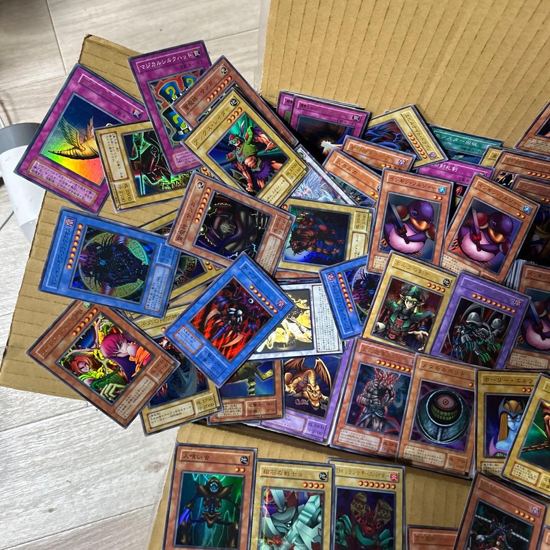 遊戯王 カード　まとめ売り　スーパーレア以上1000枚以上　引退品　ノーマル