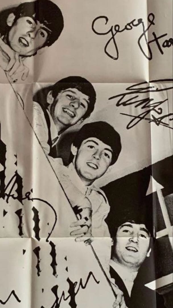 ⭐️希少 The Beatles ザ・ビートルズ サイン入りポスター - メルカリ