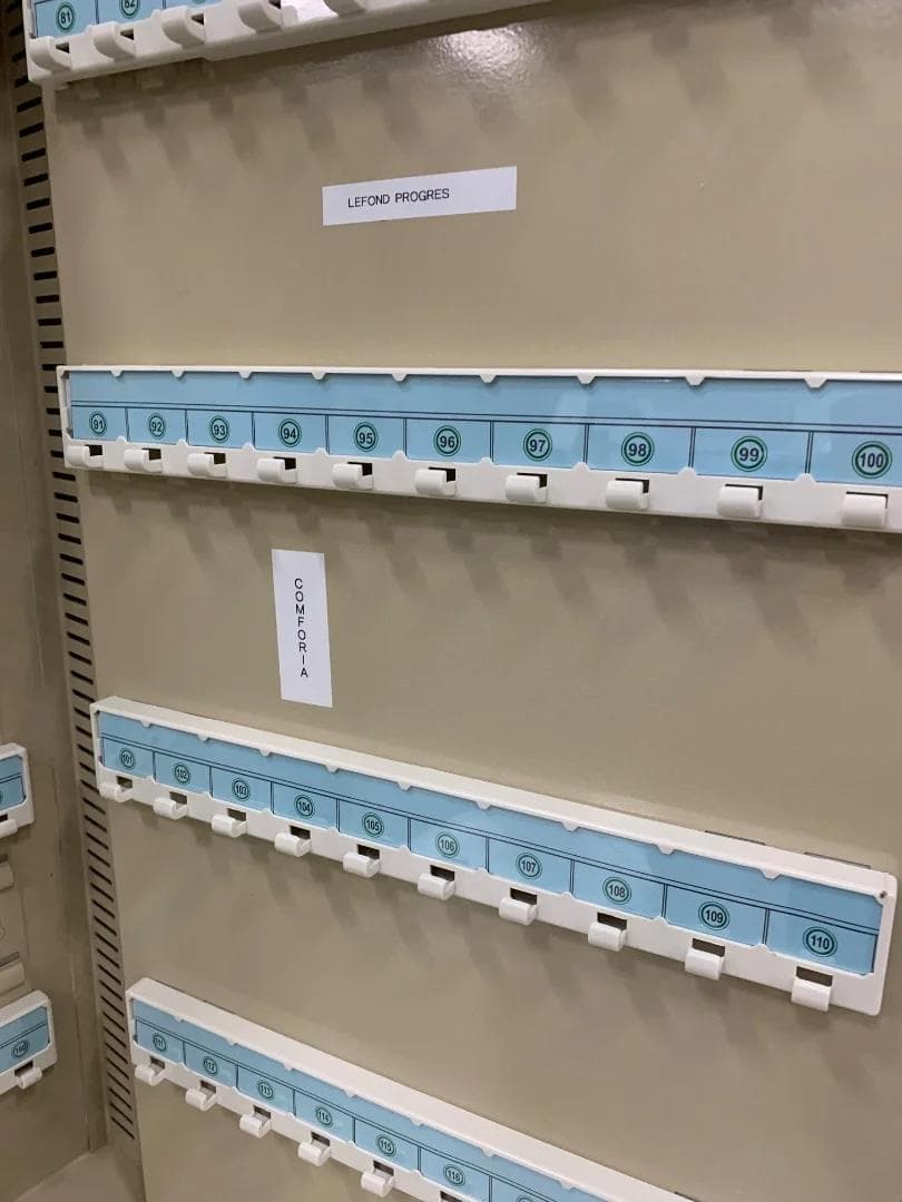 ーボックス 160個収納 壁掛け 鍵収納 鍵保管 鍵管理 「7018