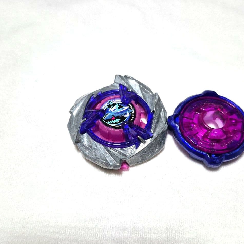 ベイブレードX シャークスケイル 4-50UF - メルカリ