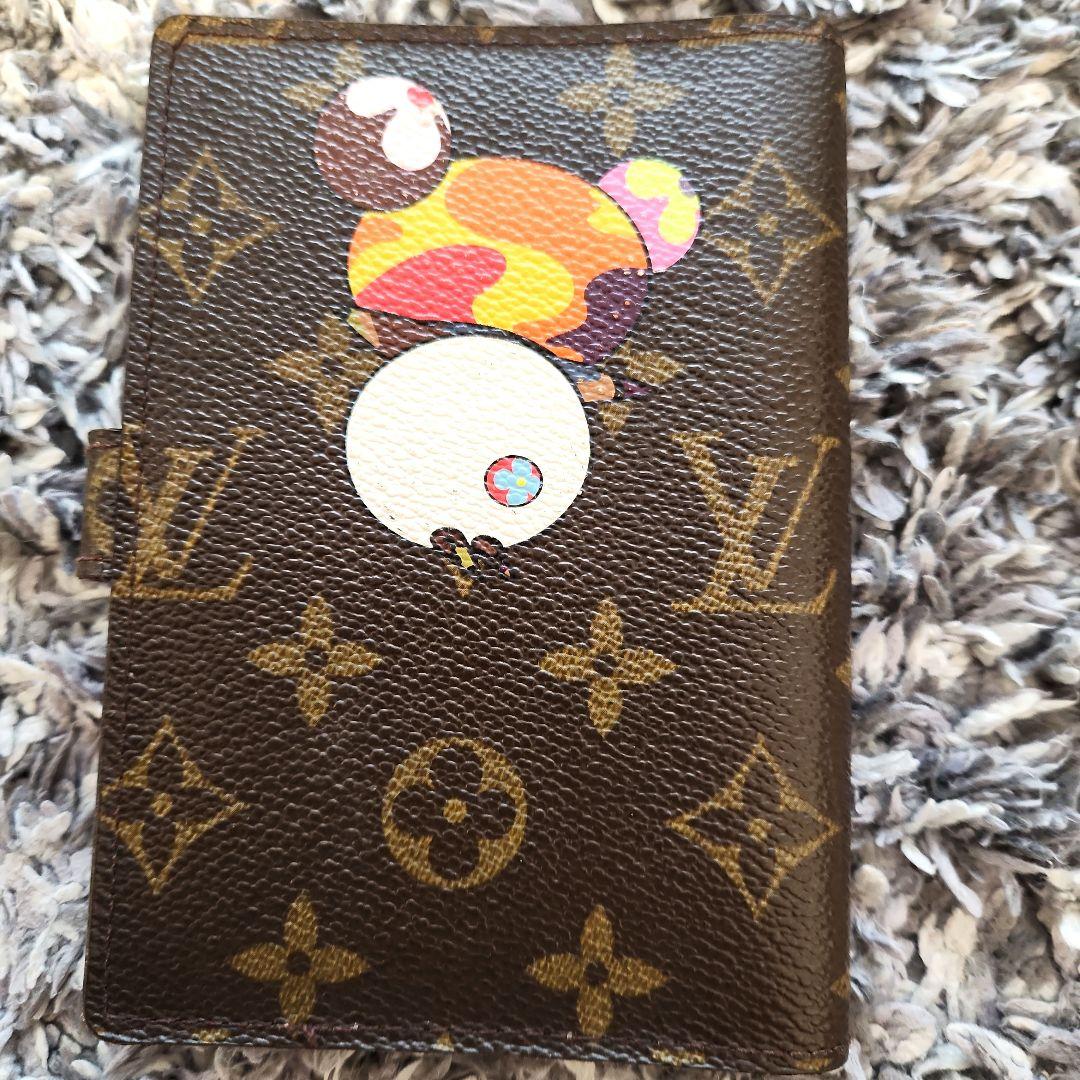 ルイヴィトン手帳 (ボールペン・定規・ステッカー付) - メルカリ