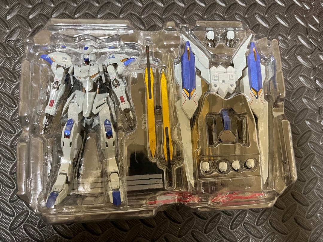 L ROBOT魂　ガンダムキマリスヴィダール　ガンダムバエル