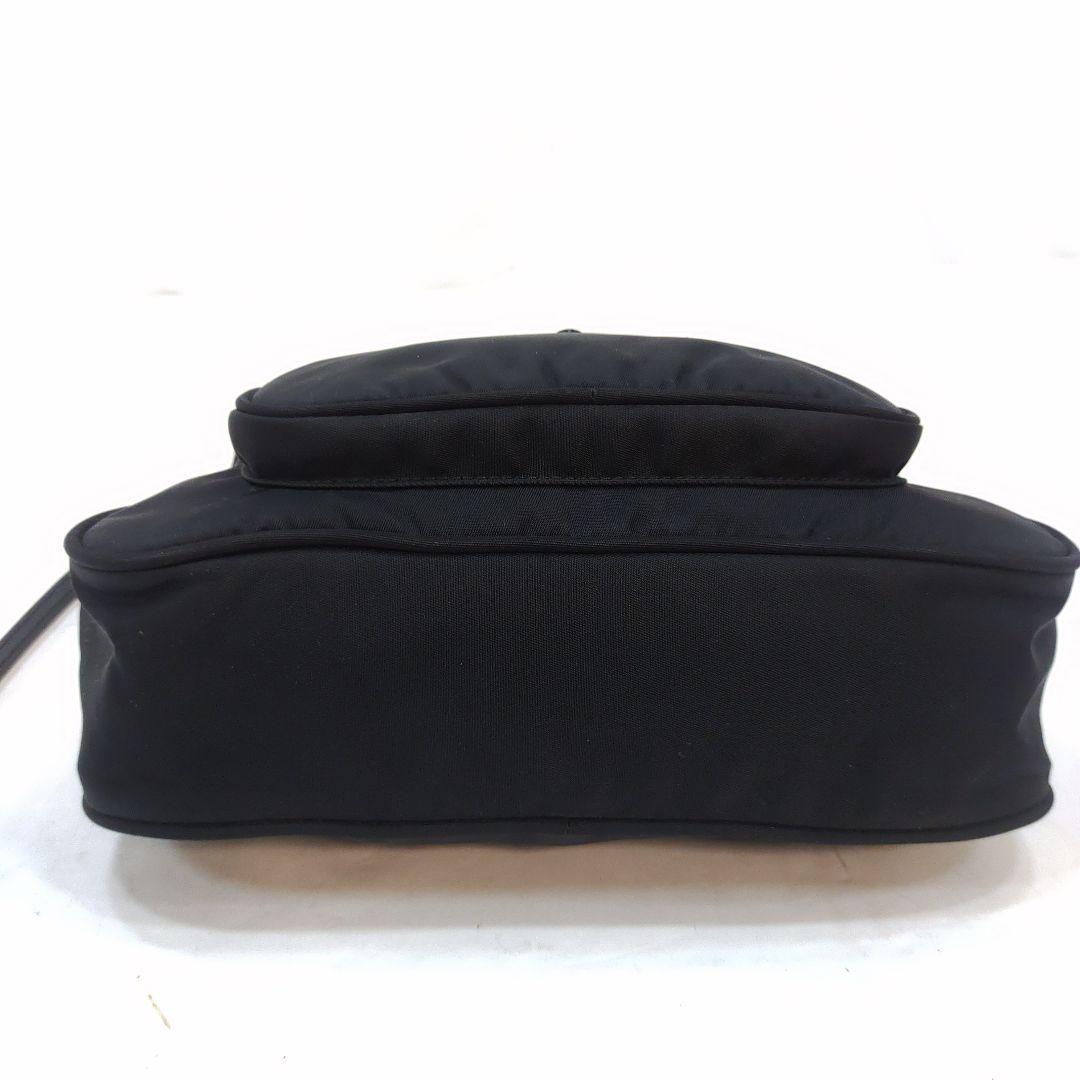 【美品】プラダ アクセサリーポーチ レザー×ナイロン 編み込み 黒 1BC123