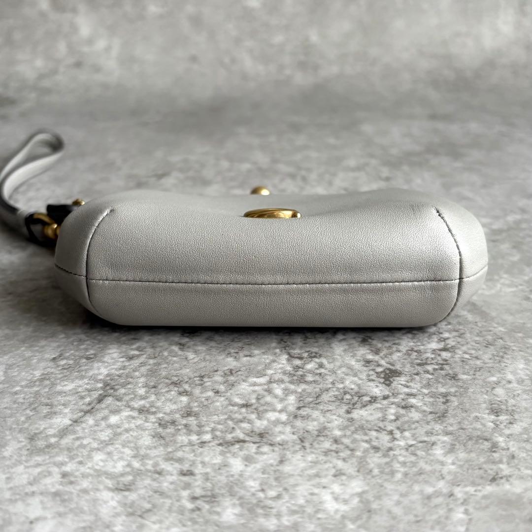 【サイ様】COACH がま口 ケース 財布 ポーチ Cロゴ 現行モデル