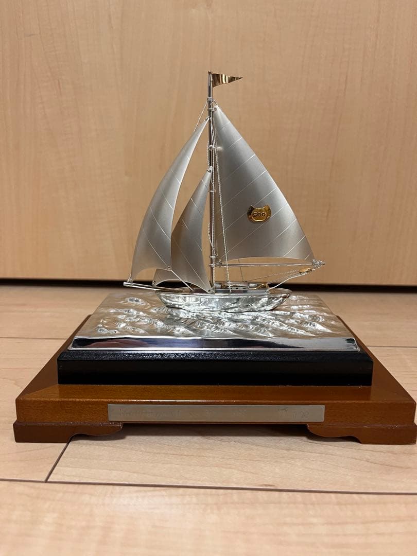 SILVERE.P刻印 銀製 ヨット 置物 オブジェ ガラスケース 帆船 模型