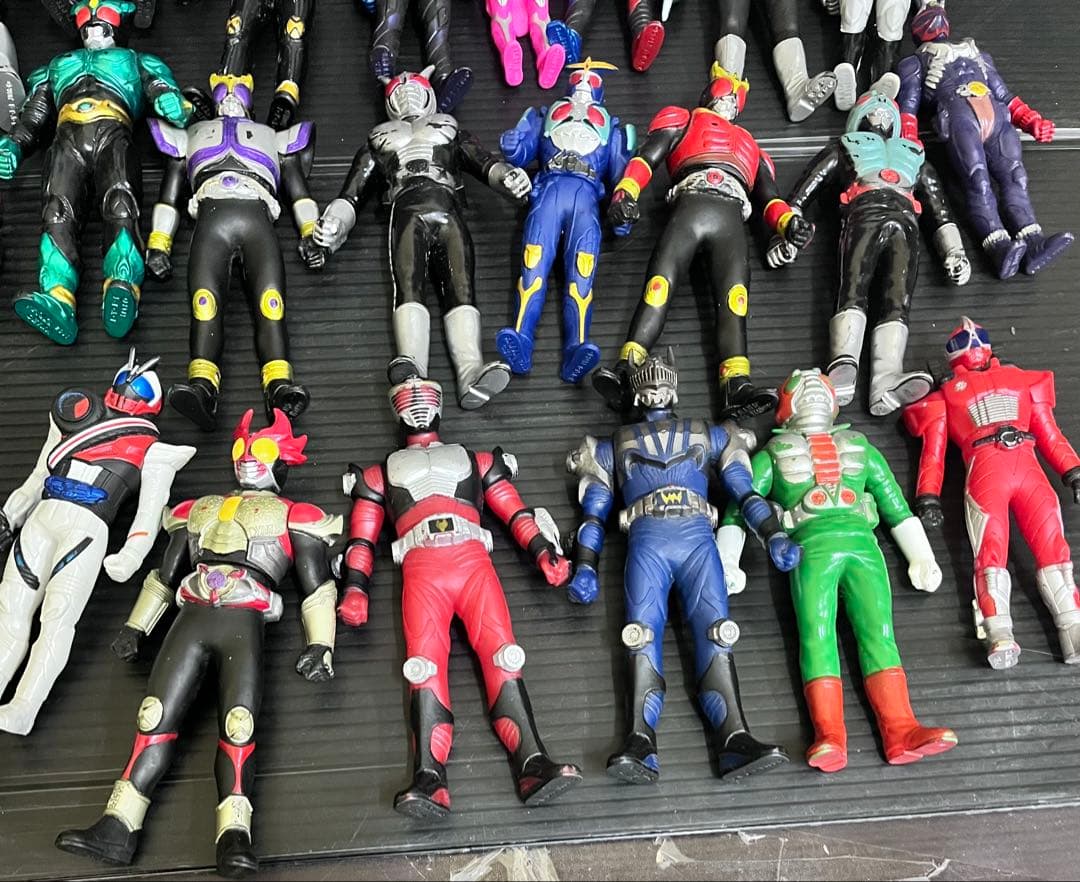 E413 仮面ライダーフィギュア　45体まとめ　フィギュアまとめ売り　ソフビ