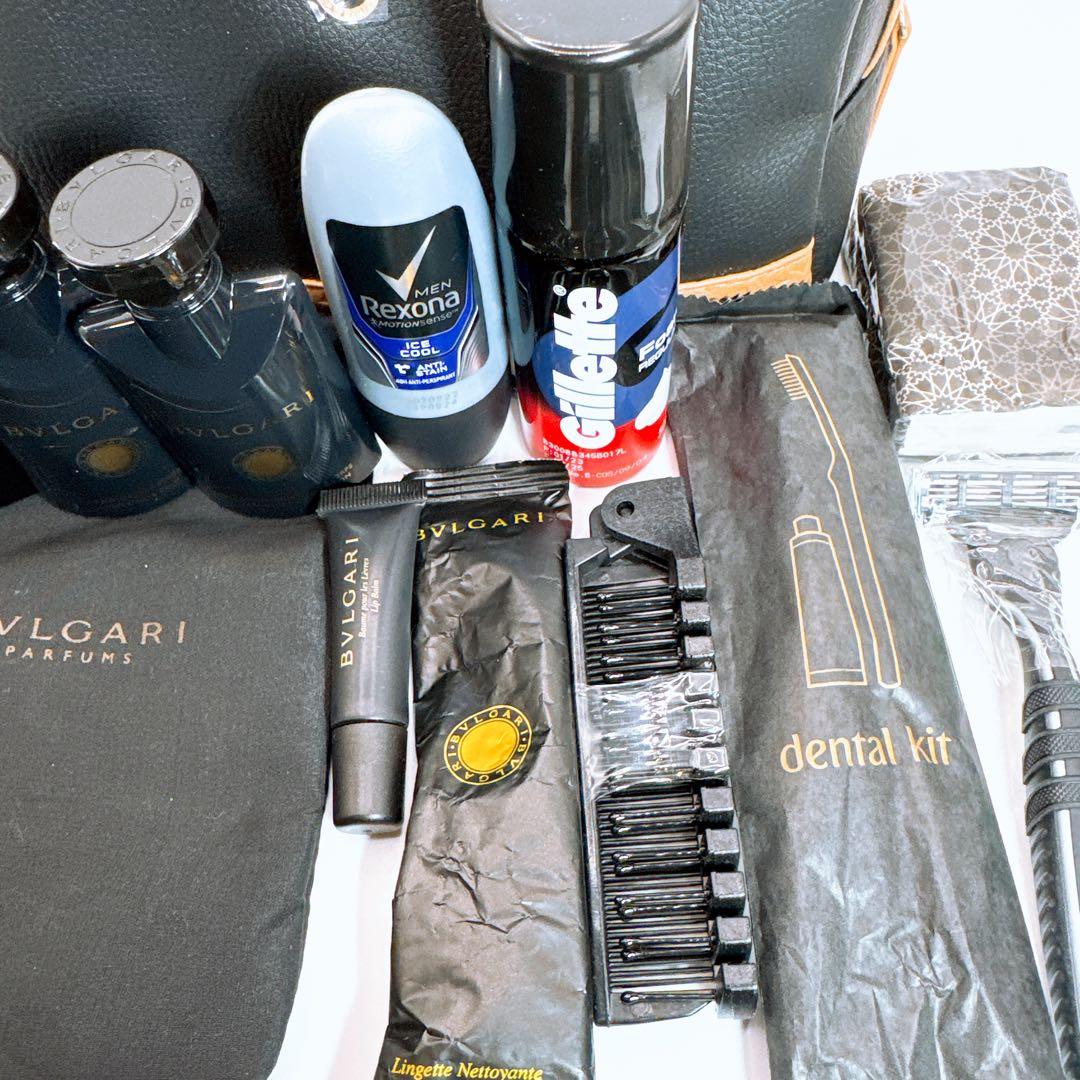 JAL ファーストクラスパジャマRED LL ヘラルボニーアメニティポーチ