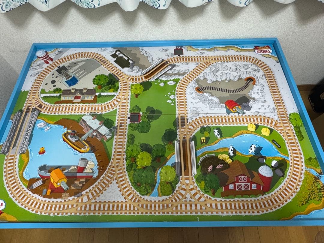 きかんしゃトーマス　プレイテーブル　プラレールセット 引取限定