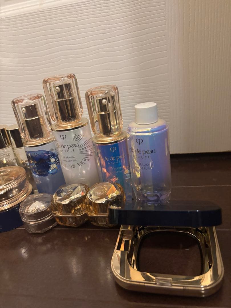 clé de peau スキンケアセット　空容器